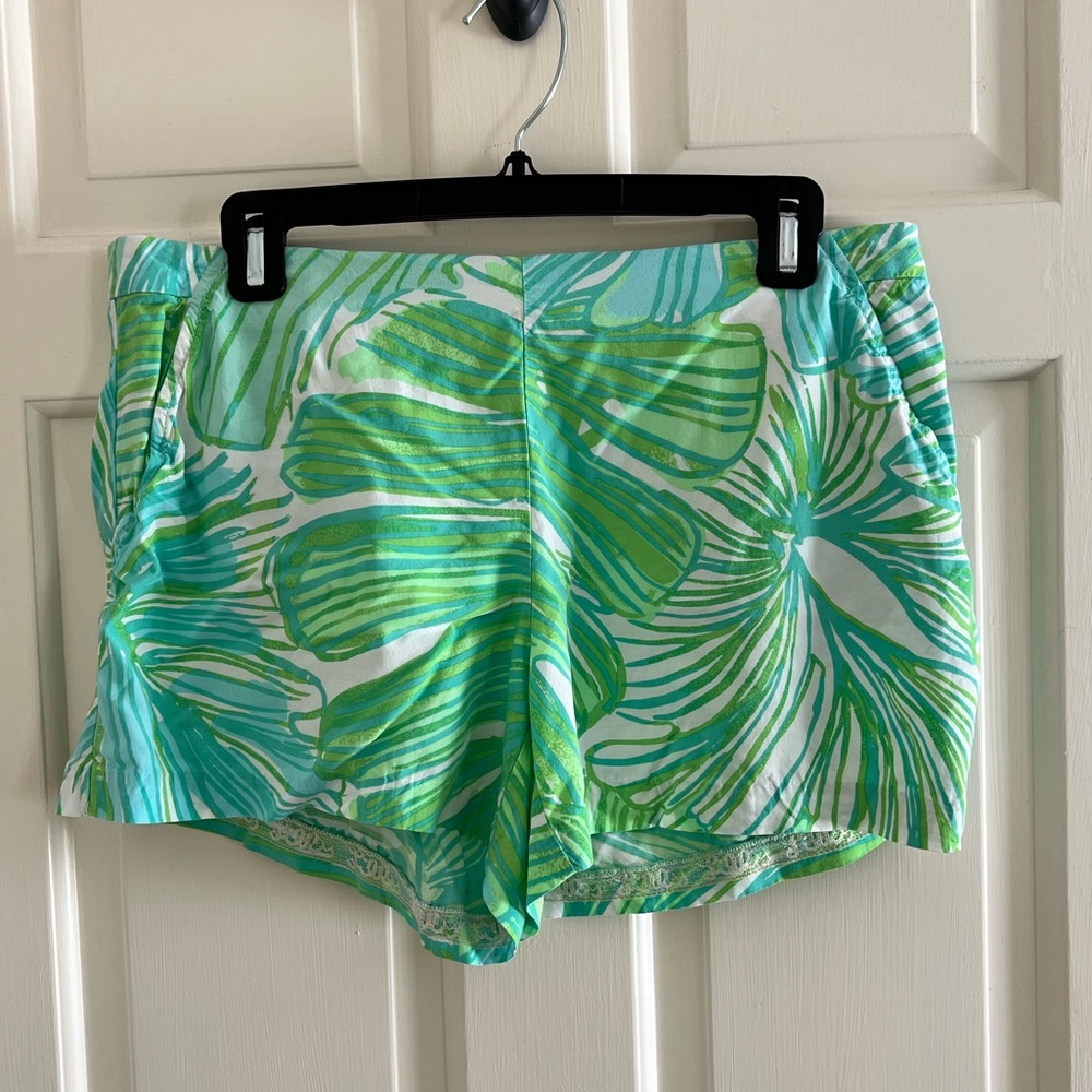 Lilly Pulitzer green/blue/white shorts size 10